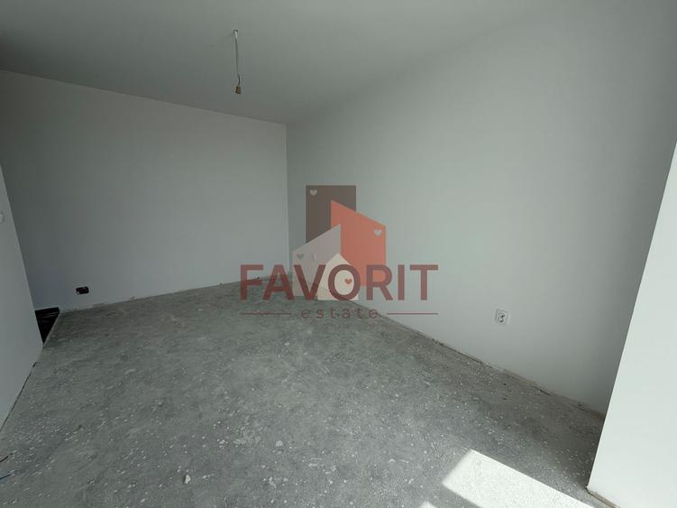 Apartament cu 3 camere semidecomandat în Giroc