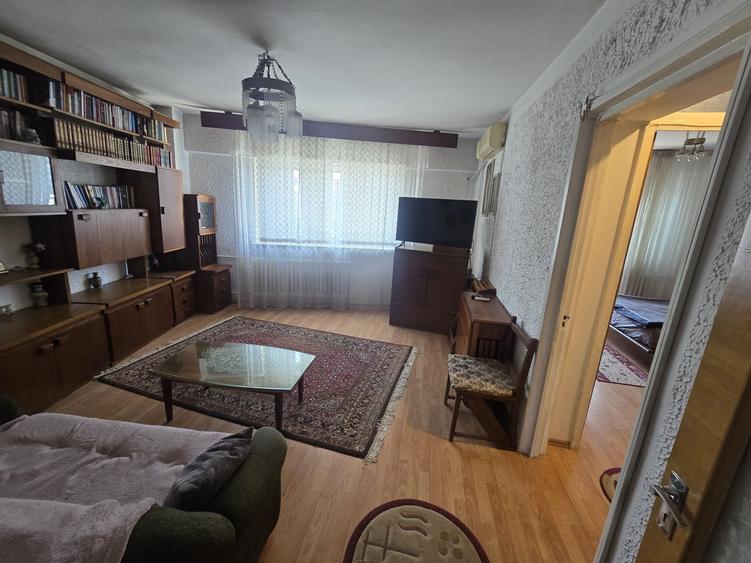 Apartament cu 2 camere semidecomandat în Obor