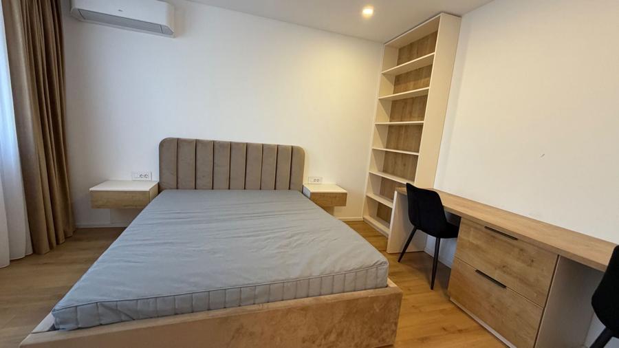 Duplex cu 5 camere cu Canalizare în Exterior Nord