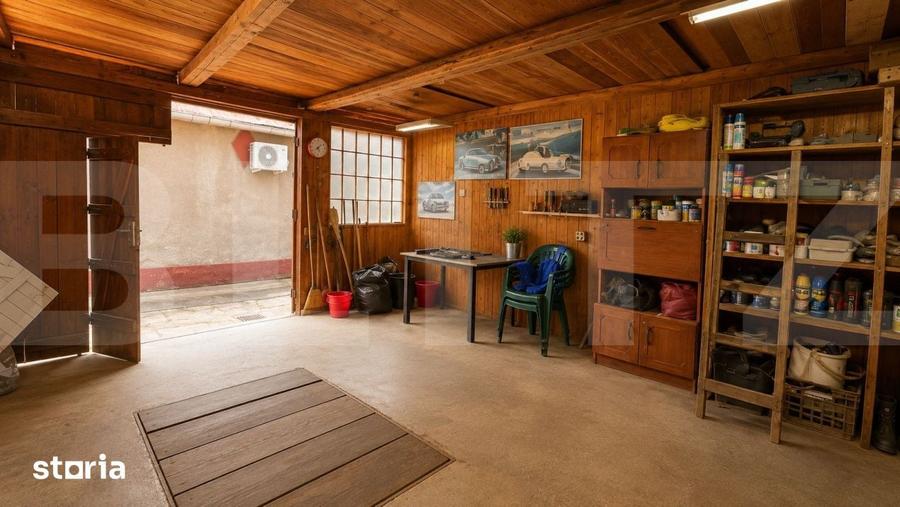 Casă cu 8 camere cu Teren 688 Mp în Pârneava