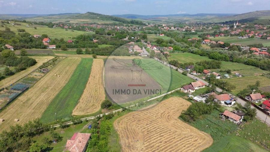 Teren de 2100 mp, în Borșa