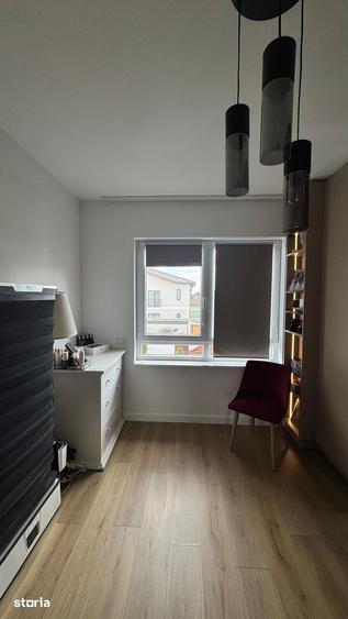 Casă cu 5 camere cu Teren 244 Mp în Giroc
