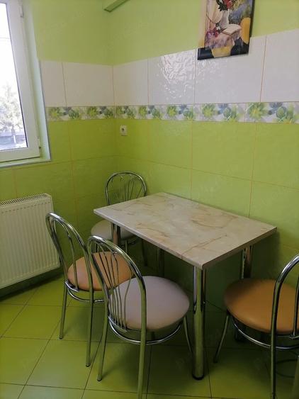 Apartament cu 2 camere decomandat în Confecții