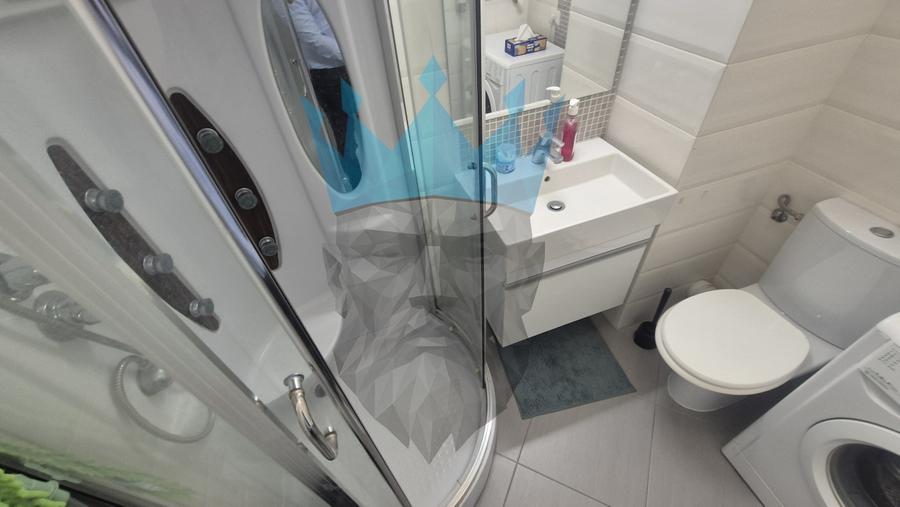 Apartament cu 2 camere decomandat, mobilat în Parcul Carol