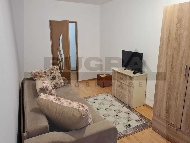 Apartament cu 3 camere decomandat în Dâmbul Rotund