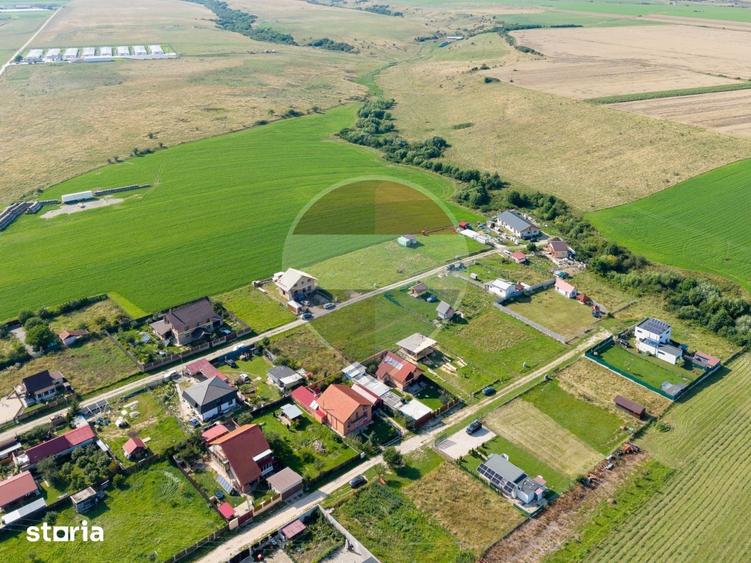 Teren de 1100 mp, în Județean