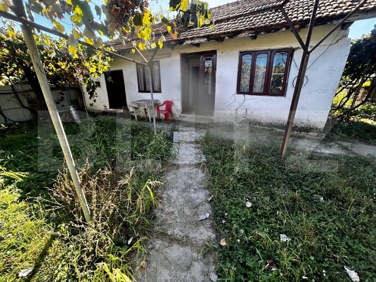 Casă cu 3 camere cu Canalizare în Exterior Vest