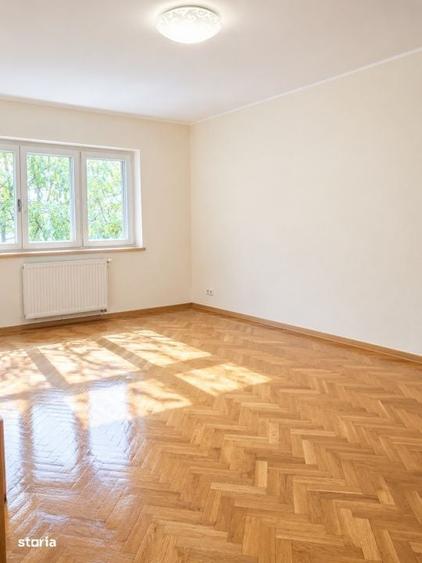 Apartament cu 2 camere decomandat în Eremia
