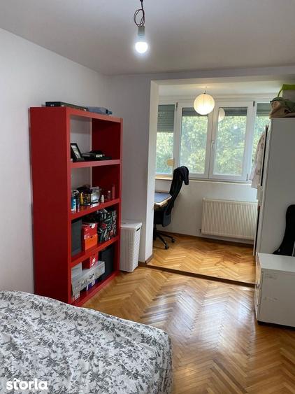 Apartament cu 4 camere în Titan