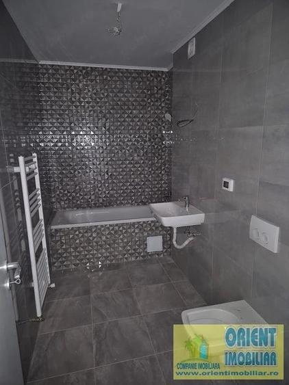 Apartament cu 2 camere decomandat în Tomis Plus