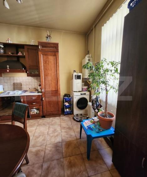 Apartament cu 2 camere semidecomandat, mobilat în Central