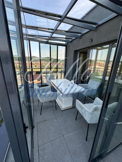 Apartament cu 3 camere, mobilat în Florești