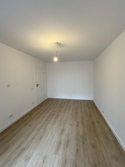 Apartament cu 2 camere decomandat în Tei
