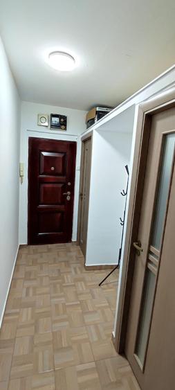 Apartament cu 2 camere semidecomandat, mobilat în Spitalul Județean