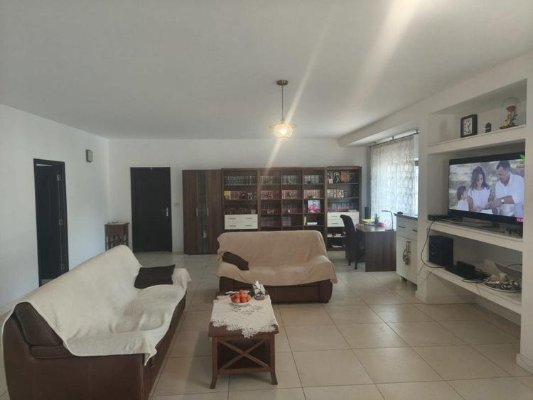 Spațiu comercial, de 2,100 mp, în Siret