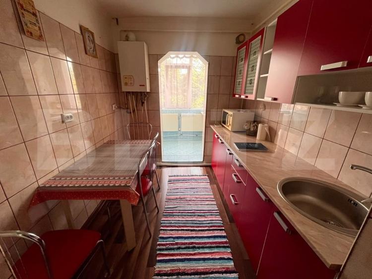 Apartament cu 2 camere decomandat, mobilat în Dacia