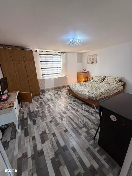 Casă cu 4 camere în Ogrăzile