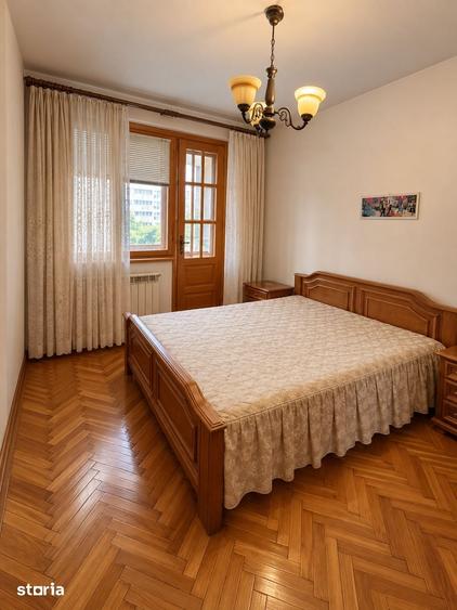 Apartament cu 3 camere semidecomandat în Dristor