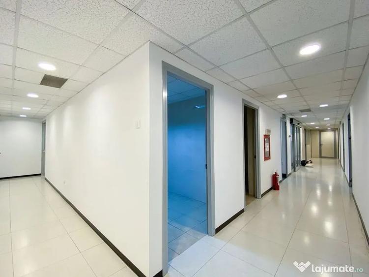 Cladire cu functiuni mixte - 11
