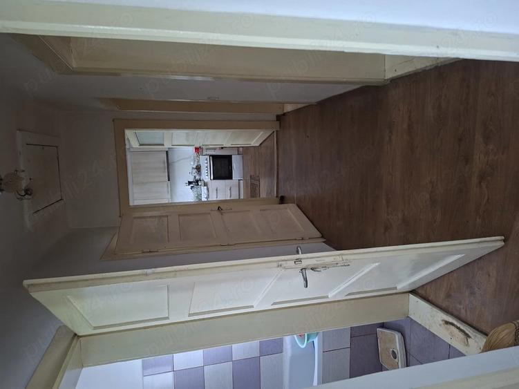 Casă cu 2 camere cu Teren 335 Mp în Central