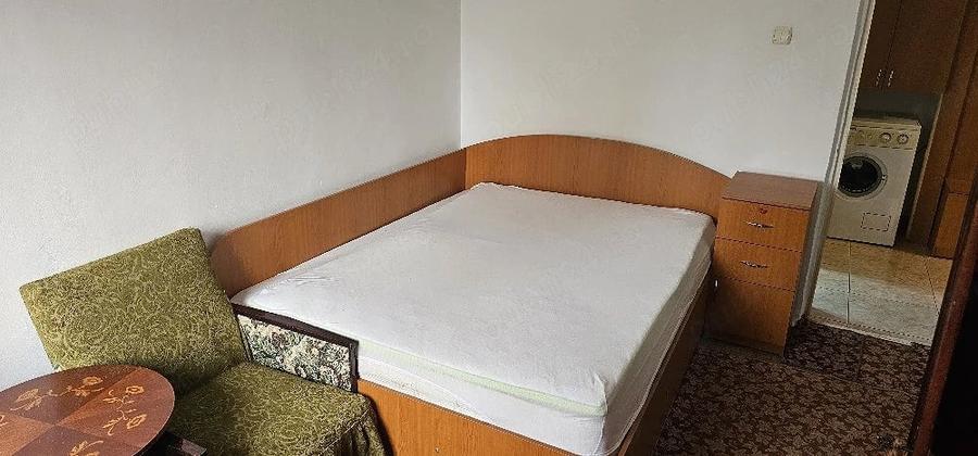 Apartament cu 2 camere decomandat în Pelican