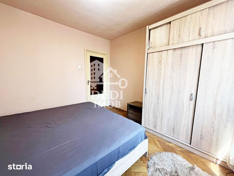 Apartament cu 3 camere decomandat în Central