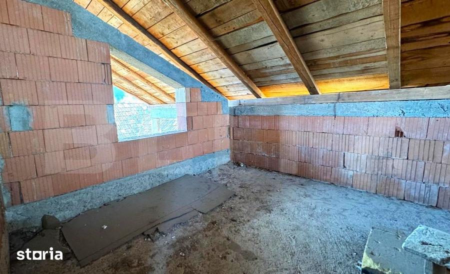 Casă cu 5 camere cu Teren 1900 Mp în Șieu