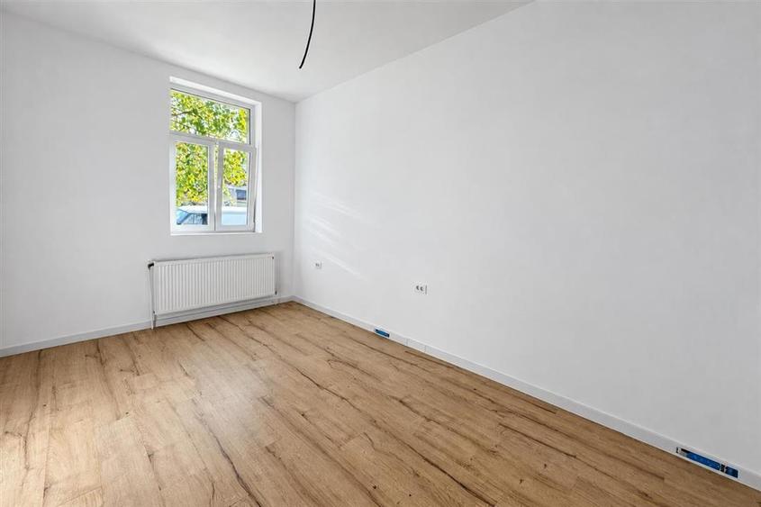 Apartament cu 3 camere decomandat în Terezian