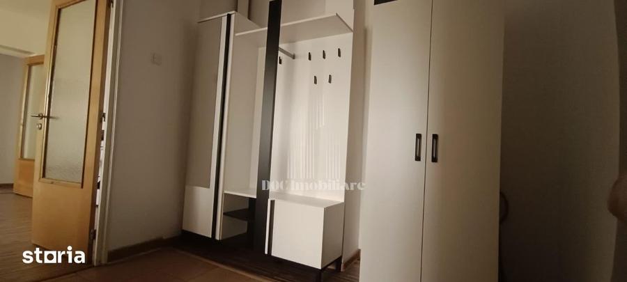 Apartament cu 2 camere semidecomandat, mobilat în 13 Septembrie