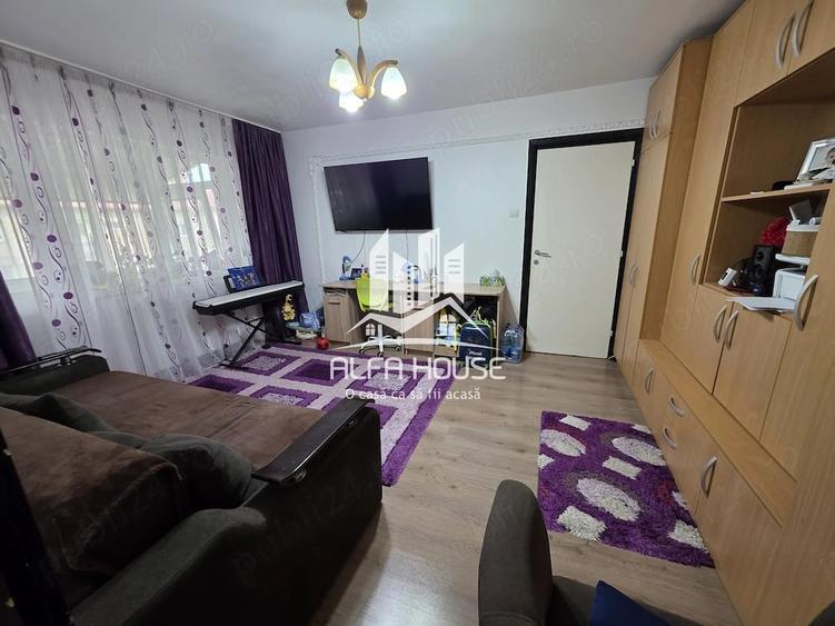 Apartament cu 2 camere semidecomandat în Micro I