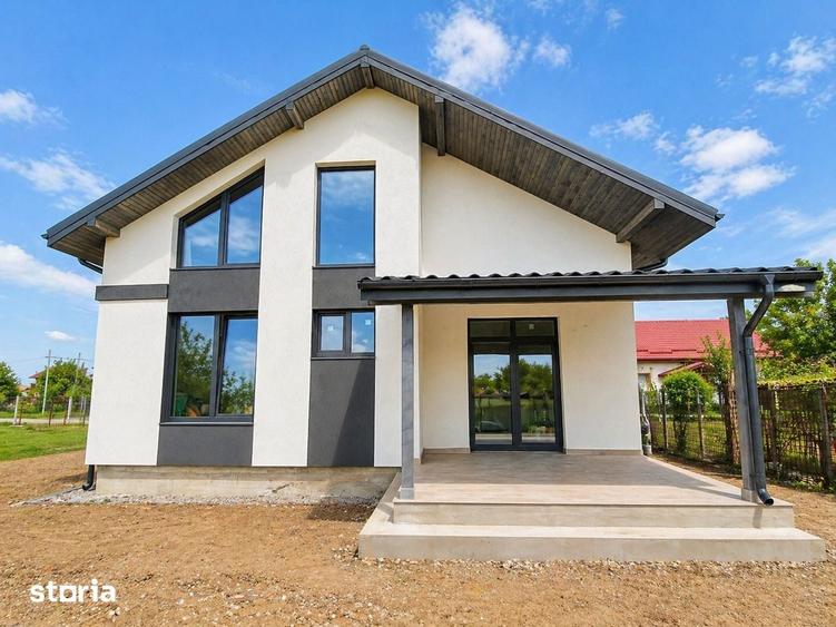 Casă cu 4 camere cu Teren 380 Mp în Dancu