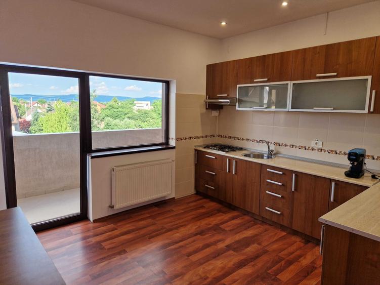 Spațiu comercial, de 270 mp, în Central