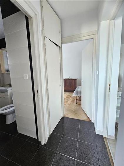 Apartament cu 4 camere decomandat în 7 Noiembrie