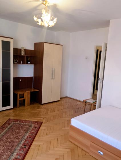 Garsonieră în Lunei