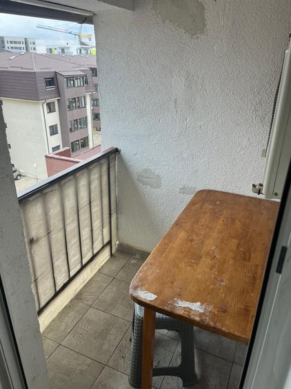 Garsonieră semidecomandată în Brâncoveanu