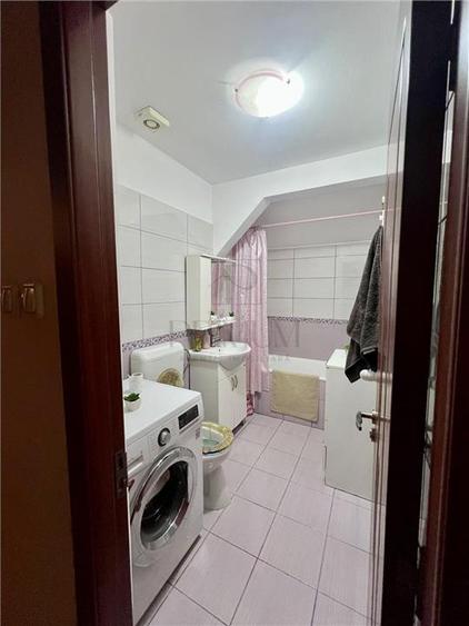 Apartament cu 2 camere semidecomandat, mobilat în Aradului