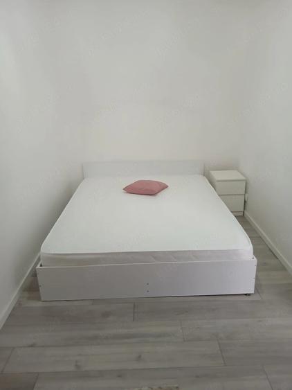 Apartament cu 2 camere nedecomandat în Republicii
