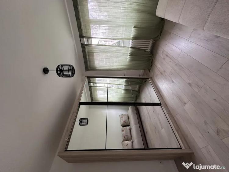 Apartament cu 3 camere decomandat în Iosia