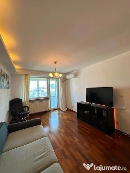 Apartament cu 3 camere decomandat în Tineretului