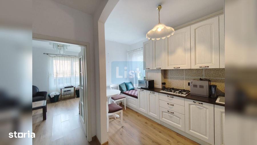 Apartament cu 3 camere decomandat în Zorilor