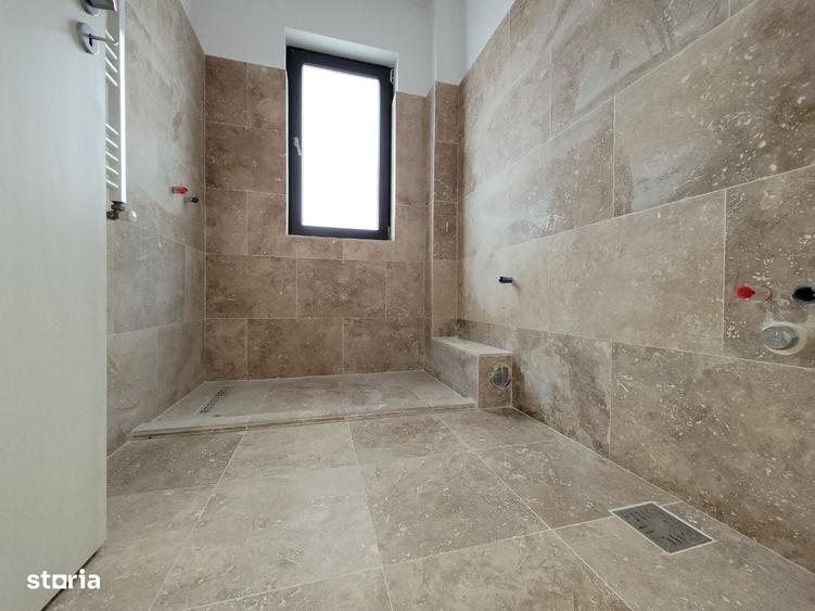 Apartament cu 3 camere decomandat în Central — fotografia 3