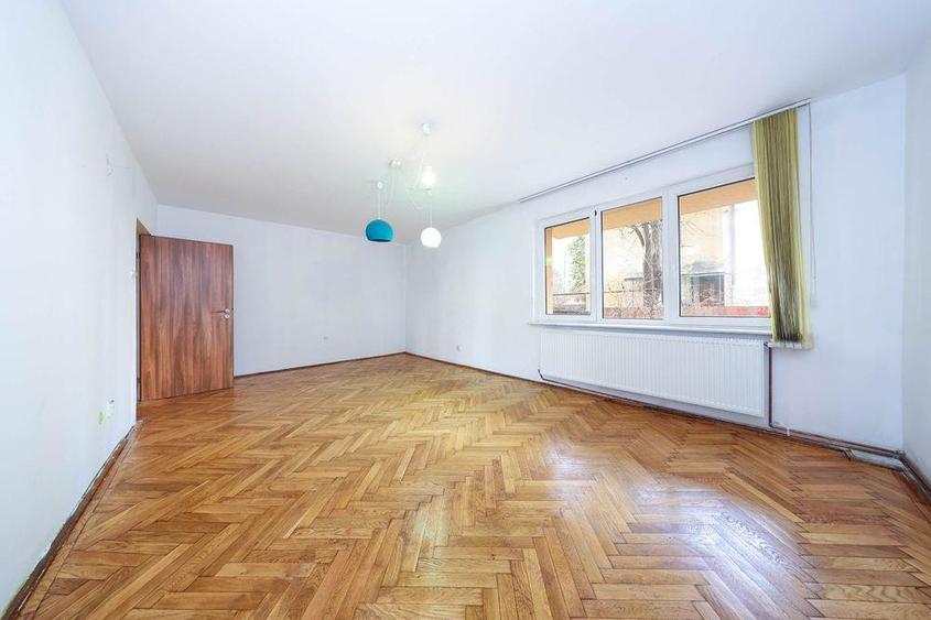 Apartament cu 3 camere decomandat în Griviței