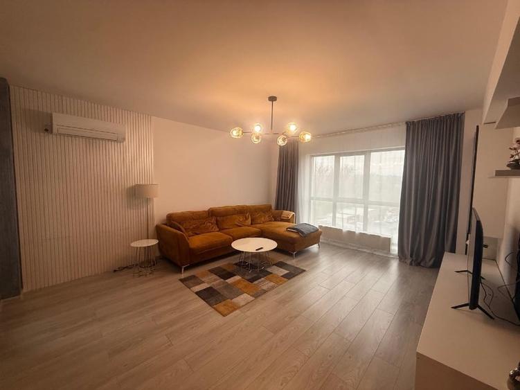 Apartament cu 3 camere decomandat, mobilat în Eremia