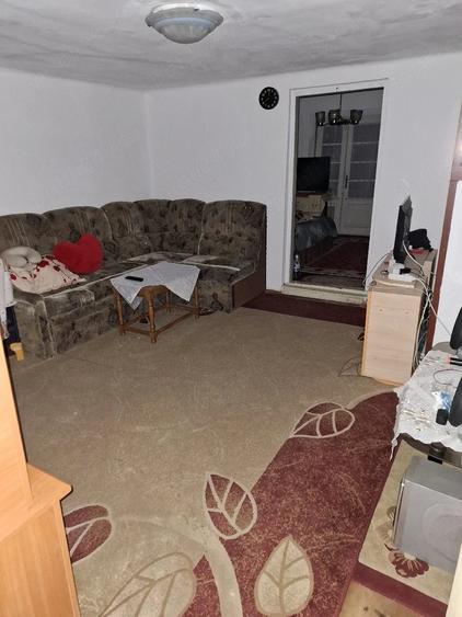 Casă cu 6 camere cu Teren 400 Mp în 8 Martie