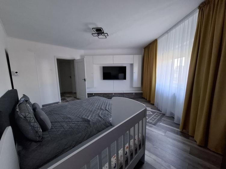 Apartament cu 2 camere decomandat în Liliacului