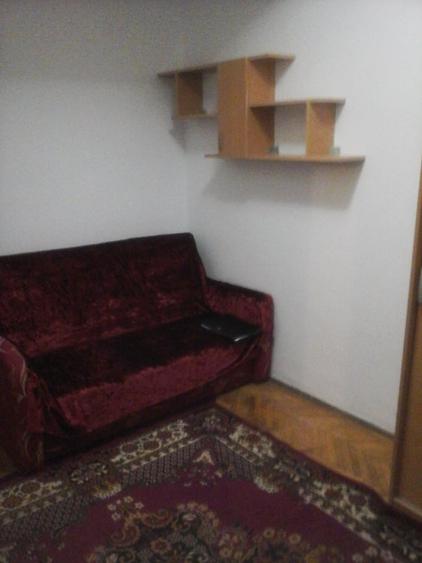 Garsonieră semidecomandată în Universitate