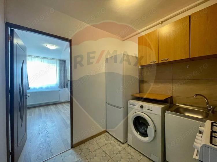 Garsonieră decomandată în Bartolomeu