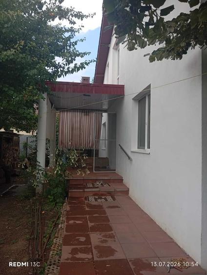 Casă cu 3 camere în Tonea