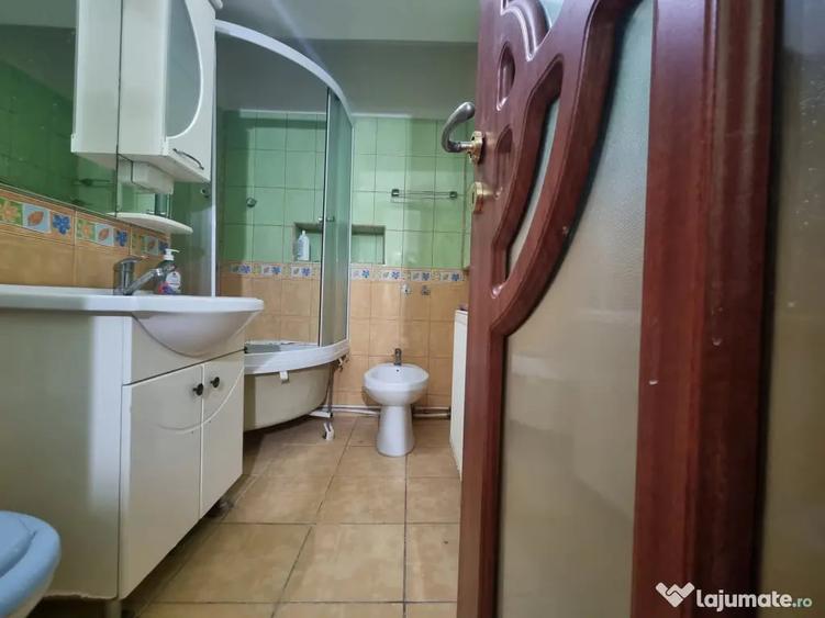 Apartament cu 2 camere nedecomandat în Ultracentral