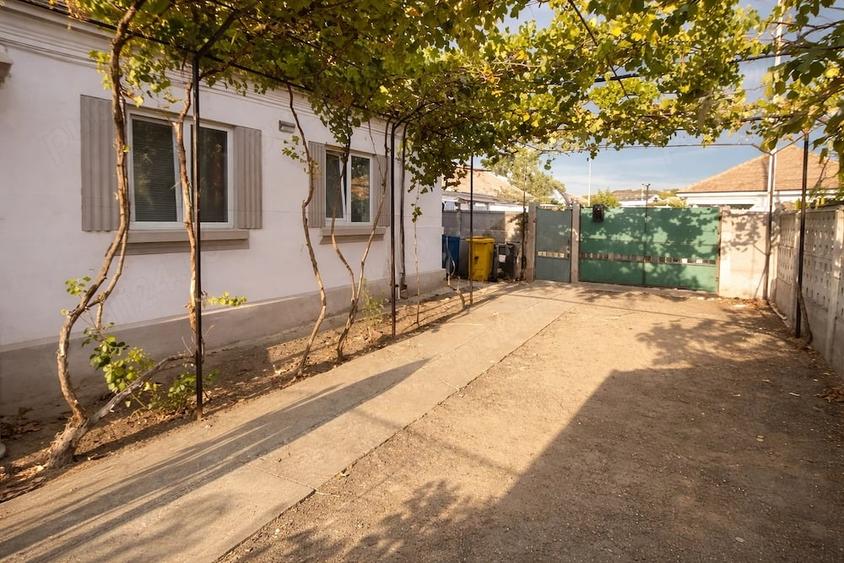 Casă cu Teren 1000 Mp în Cernele